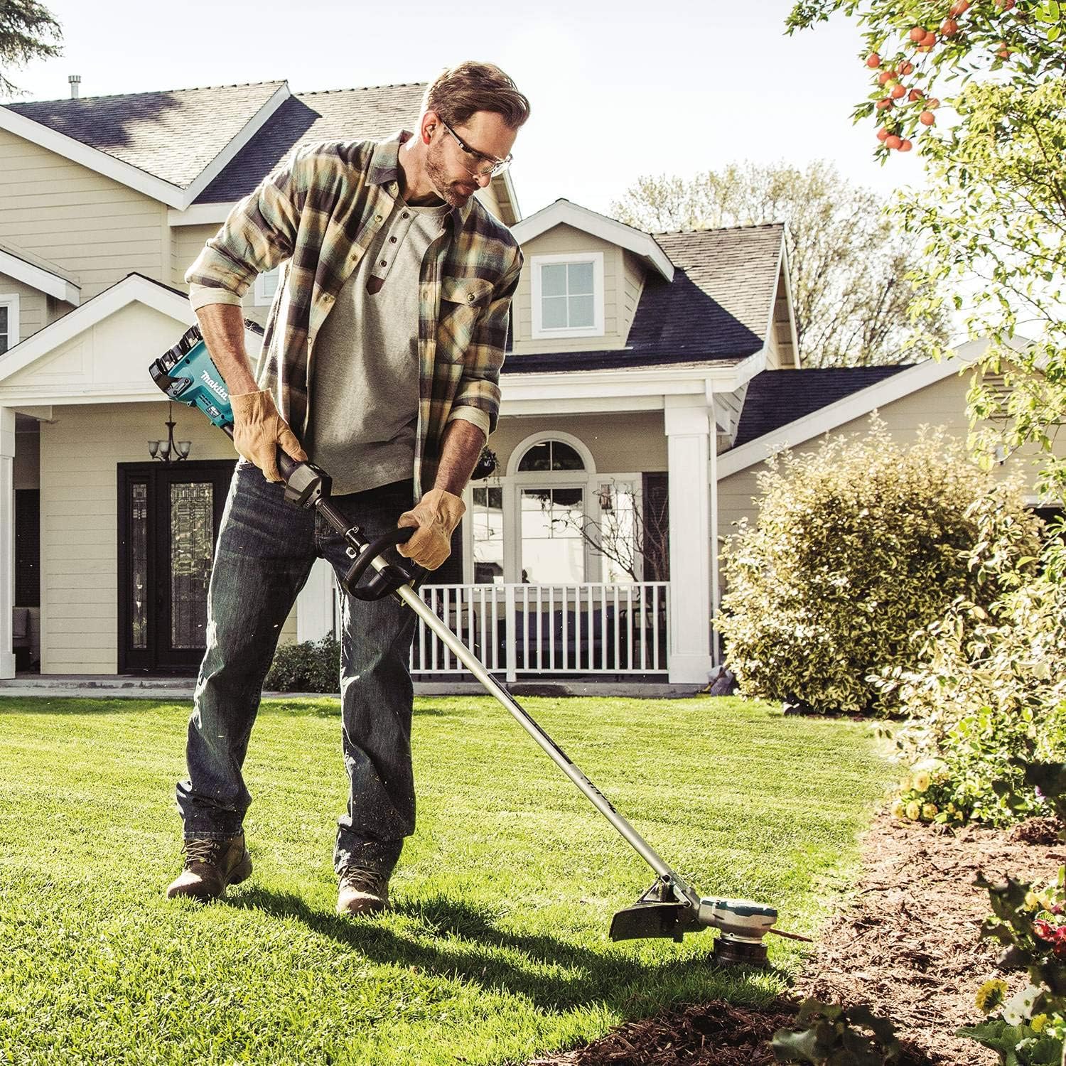 The Best Battery-Powered String Trimmers: Cutting-Edge Performance for Your Lawn